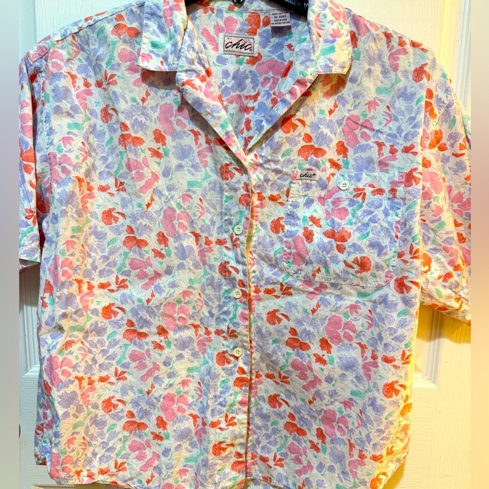 Chic Multicolor Floral Shirt Fits like loose M-L excellent grandma garden cotton